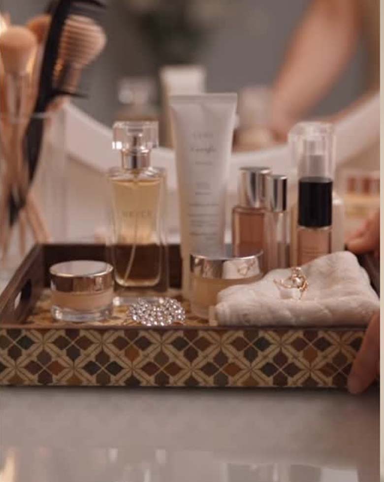 Gloss wooden trays